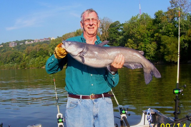 MY 19  pound BLUECAT Sept.14th. 2009!